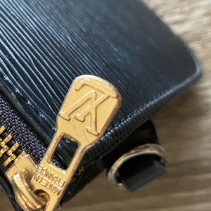 Louis Vuitton Bag great condition and real.